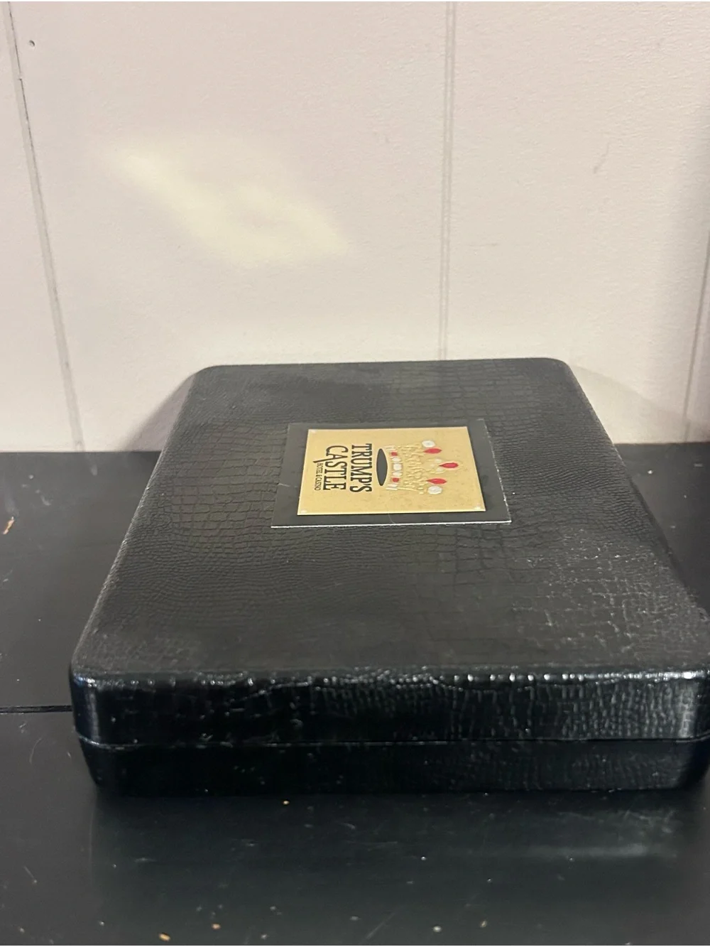 Vintage Trump’s Castle Hotel & Casino Atlantic City Vanity Travel Case (empty) 1